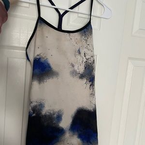 Luluulemon tank top